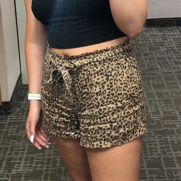 Aerie cheetah/leopard shorts - Picture 2 of 8